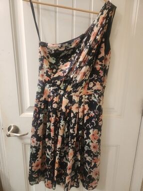 Weddington Way Love & Dahlia One Shoulder Floral Dress Size 8 Wedding Guest